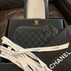 Chanel large bag black with gold hardware